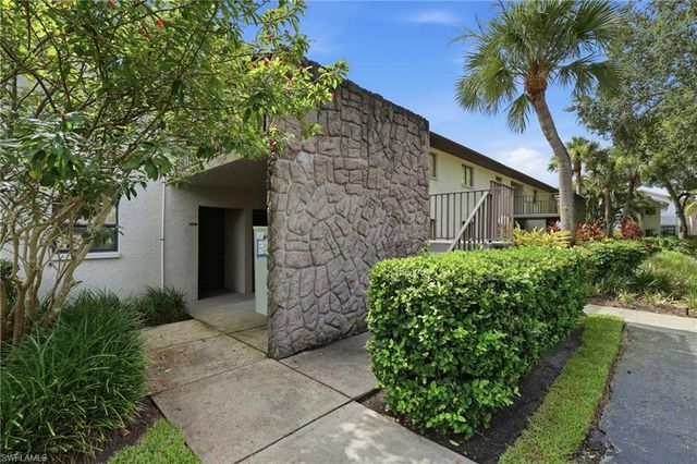 10 Beth Stacey BLVD 206, Lehigh Acres, FL 33936