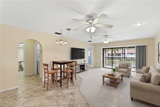 10 Beth Stacey BLVD 206, Lehigh Acres, FL 33936