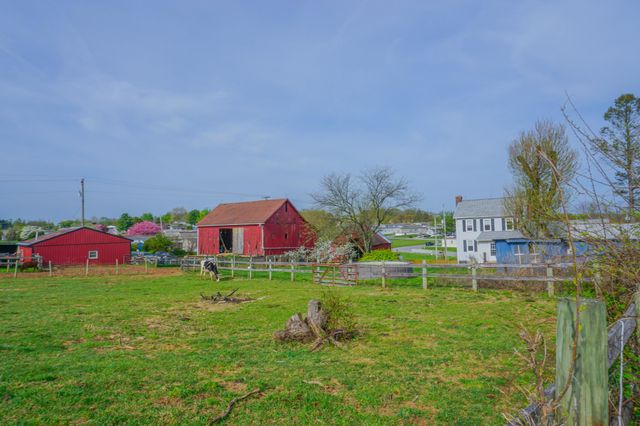 14803 MT OLIVET RD, Felton, PA 17322