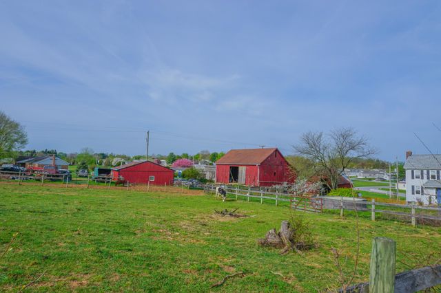 14803 MT OLIVET RD, Felton, PA 17322