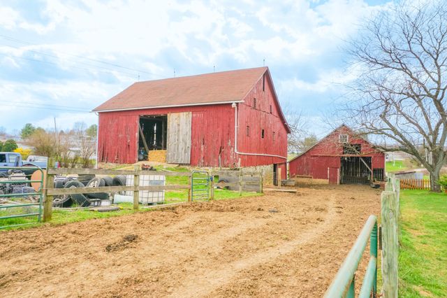 14803 MT OLIVET RD, Felton, PA 17322