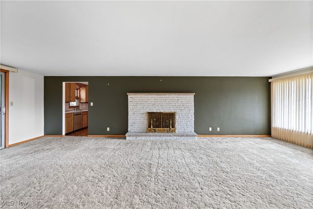 2301 Hillwood Street, Magnolia, OH 44643