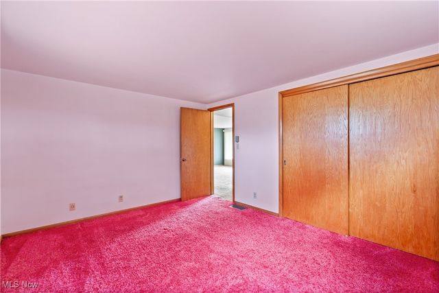 2301 Hillwood Street, Magnolia, OH 44643