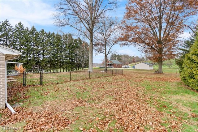 2301 Hillwood Street, Magnolia, OH 44643