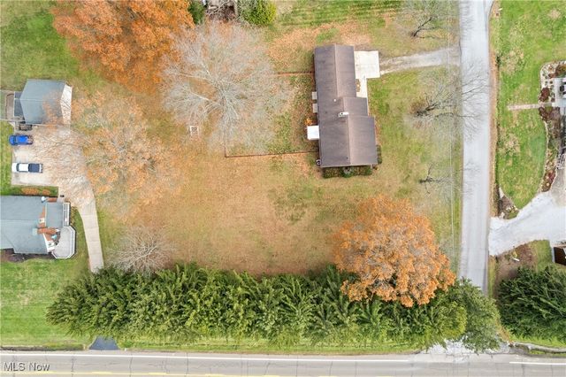 2301 Hillwood Street, Magnolia, OH 44643