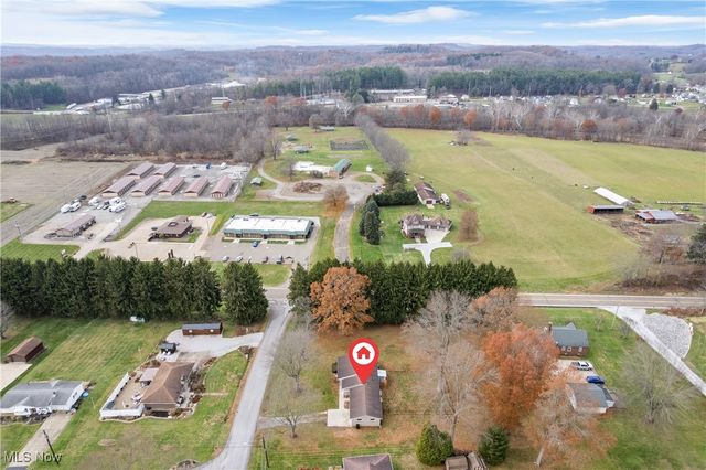 2301 Hillwood Street, Magnolia, OH 44643