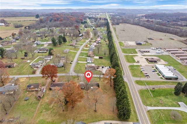 2301 Hillwood Street, Magnolia, OH 44643