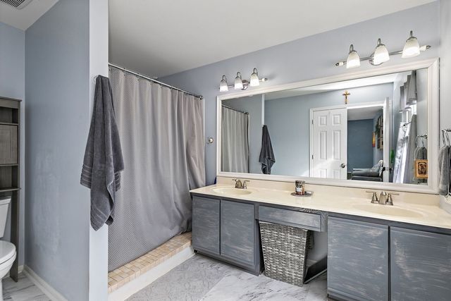 2060 Muirfield Circle, Elgin, IL 60123