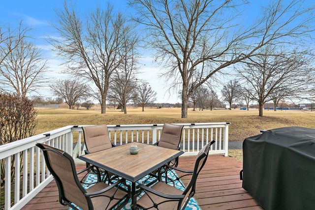 2060 Muirfield Circle, Elgin, IL 60123