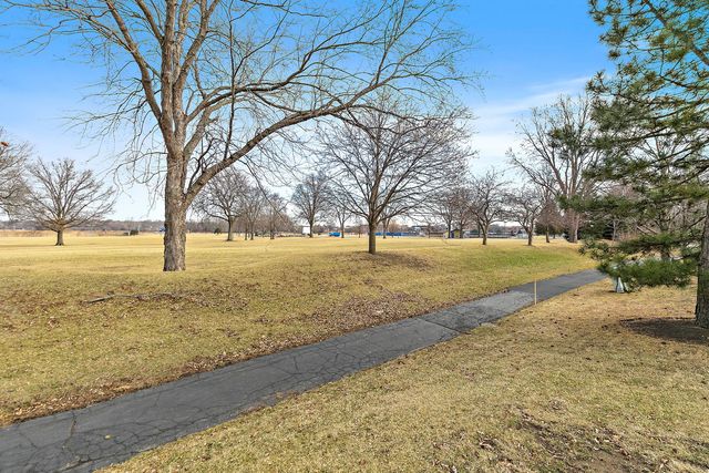 2060 Muirfield Circle, Elgin, IL 60123