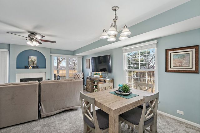 2060 Muirfield Circle, Elgin, IL 60123