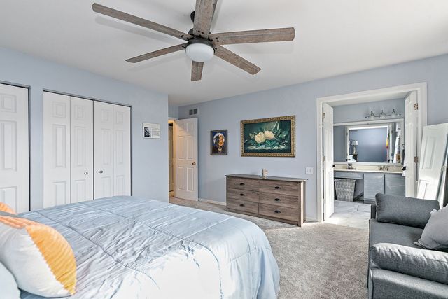 2060 Muirfield Circle, Elgin, IL 60123