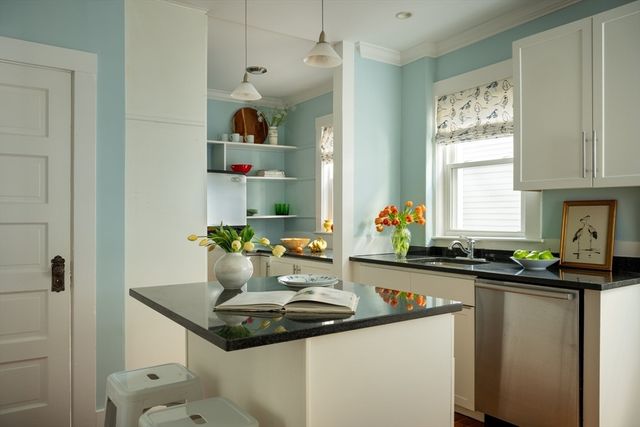 15 Madison Street 1, Cambridge, MA 02138