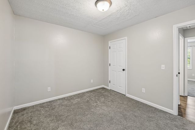 2916 Galen Rd, Lafayette, TN 37083