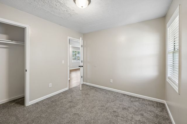 2916 Galen Rd, Lafayette, TN 37083
