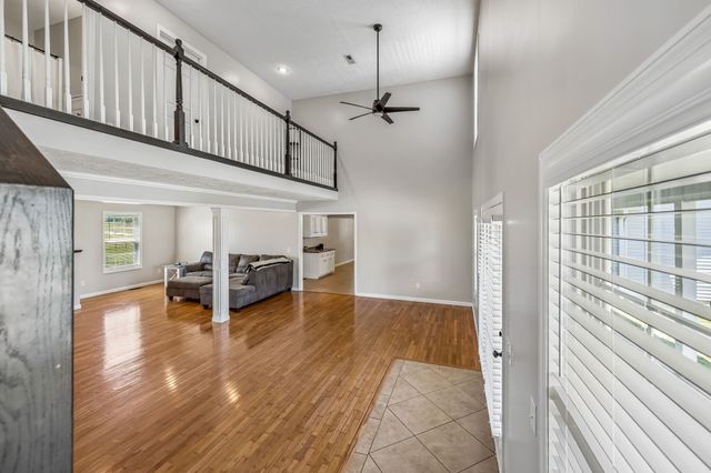 2916 Galen Rd, Lafayette, TN 37083