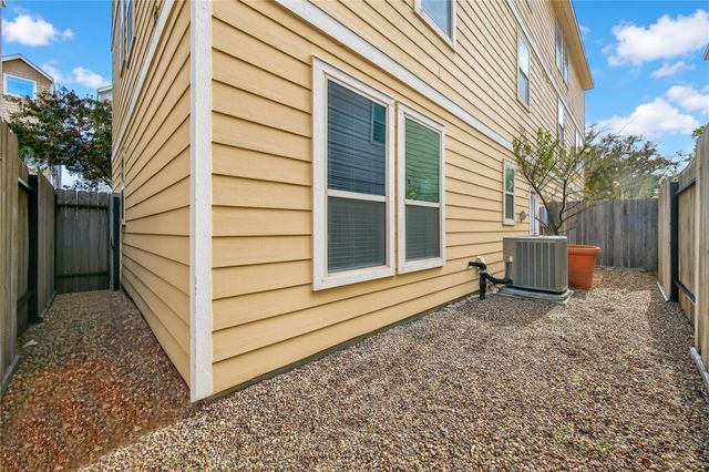 3308 Home Point Drive, Houston, TX 77091