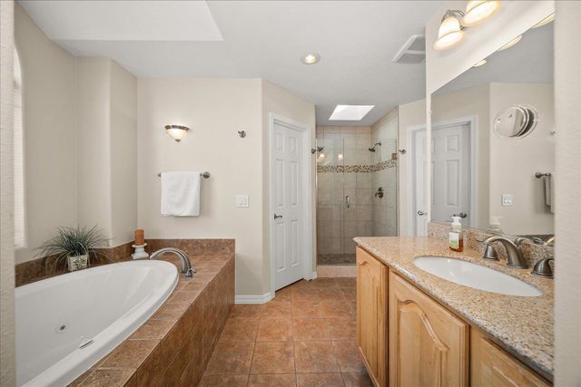 21808 NE Little Spokane Dr, Colbert, WA 99005