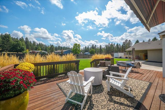21808 NE Little Spokane Dr, Colbert, WA 99005