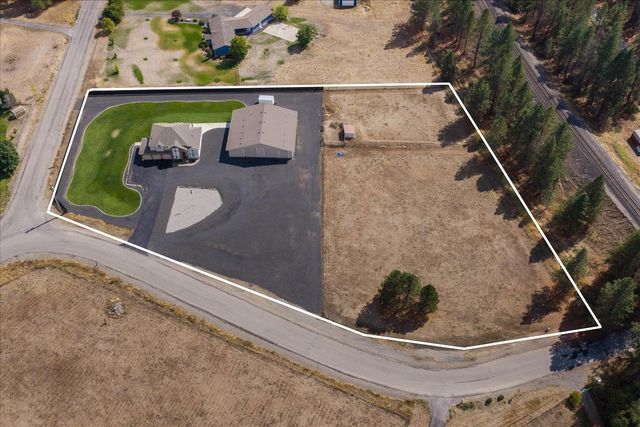 21808 NE Little Spokane Dr, Colbert, WA 99005