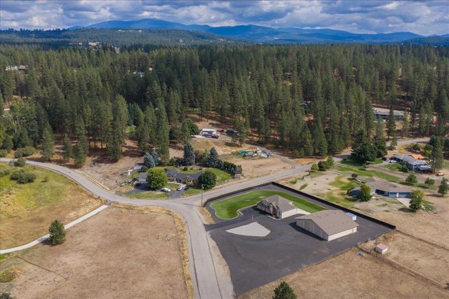 21808 NE Little Spokane Dr, Colbert, WA 99005