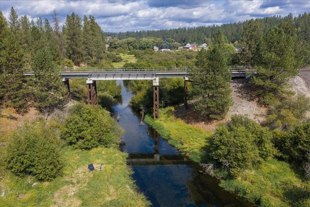 21808 NE Little Spokane Dr, Colbert, WA 99005