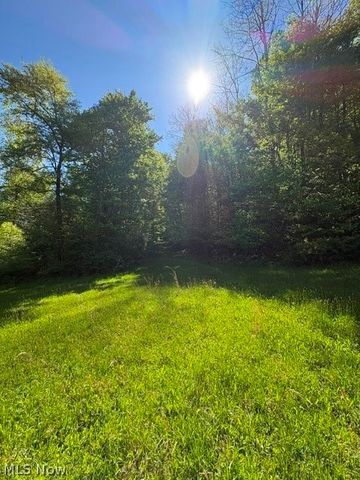 2934 Henderson School Road NE, New Philadelphia, OH 44663