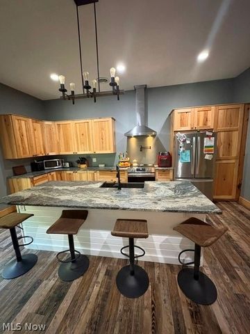 2934 Henderson School Road NE, New Philadelphia, OH 44663