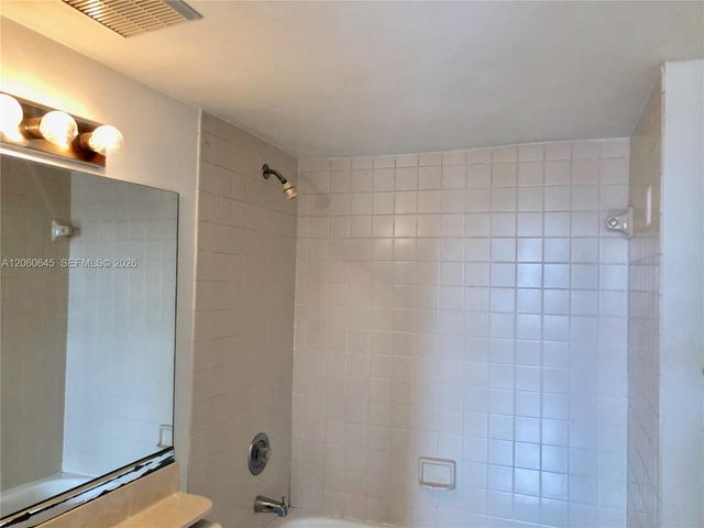 6280 NW 186th St 311, Hialeah, FL 33015