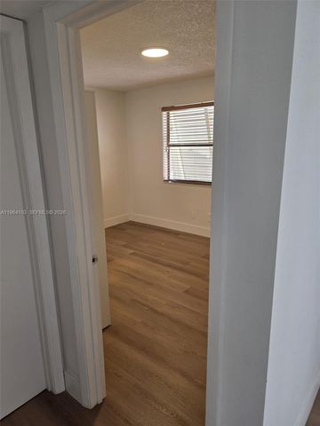 10951 Cypress Rd 10951, Pembroke Pines, FL 33026