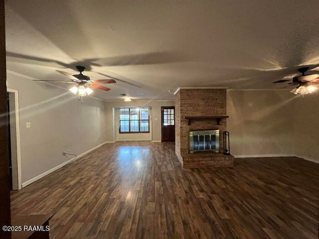 102 Crocus Lane, Lafayette, LA 70507