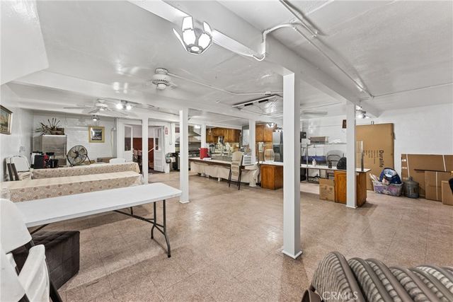 950 W 42nd, Los Angeles, CA 90037