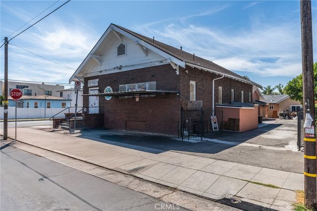 950 W 42nd, Los Angeles, CA 90037