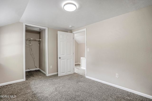 1466 Sunshine Street, Oregon, OH 43616