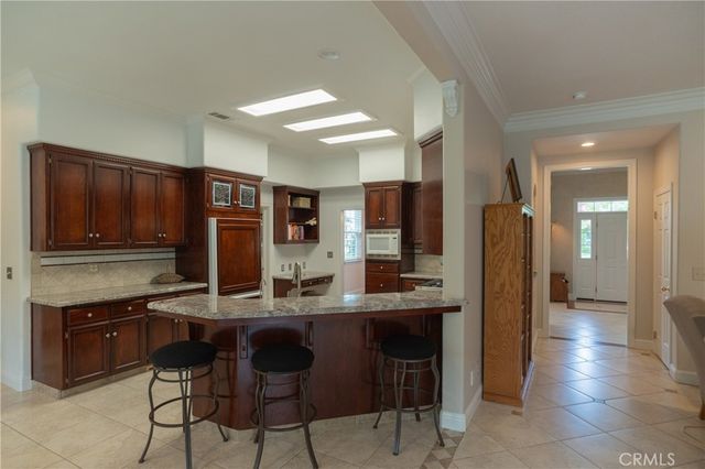 575 Woodlands, Madera, CA 93637
