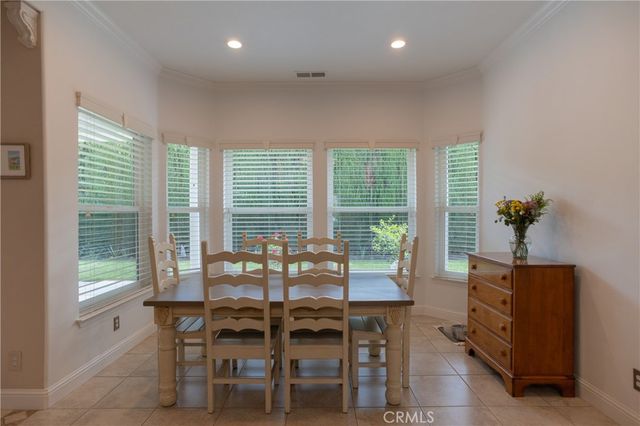 575 Woodlands, Madera, CA 93637