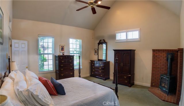 575 Woodlands, Madera, CA 93637