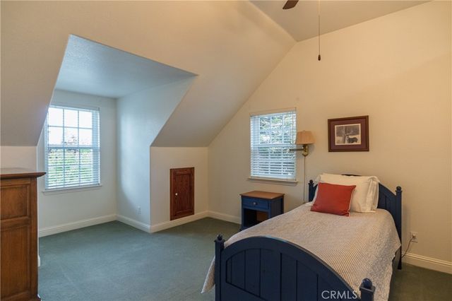 575 Woodlands, Madera, CA 93637