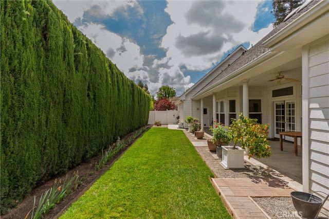 575 Woodlands, Madera, CA 93637