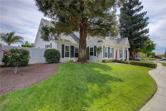 575 Woodlands, Madera, CA 93637