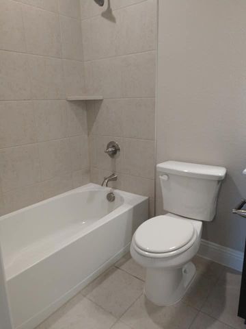 1426 warringwood Drive, Greenville, TX 75402