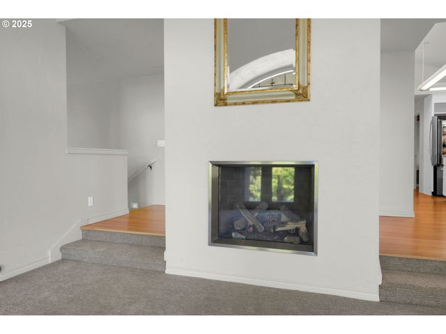 410 SPYGLASS Dr, Eugene, OR 97401