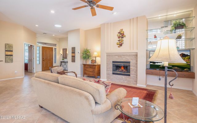 12996 N Burrobush Loop, Marana, AZ 85658