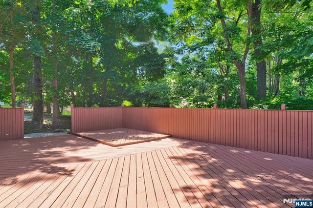 27 Shady Terrace, Wayne, NJ 07470