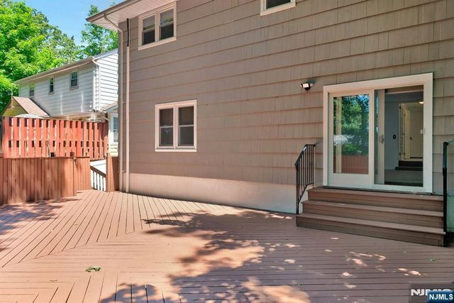 27 Shady Terrace, Wayne, NJ 07470