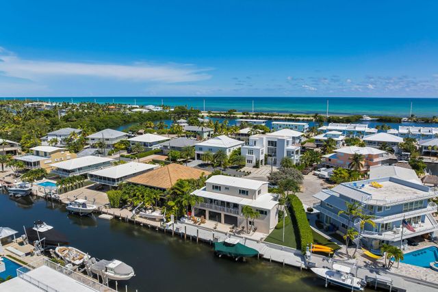 122 Court Contessa, Lower Matecumbe, FL 33036