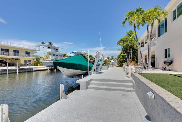 122 Court Contessa, Lower Matecumbe, FL 33036