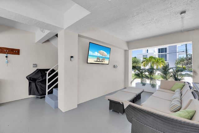 122 Court Contessa, Lower Matecumbe, FL 33036