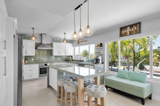 122 Court Contessa, Lower Matecumbe, FL 33036