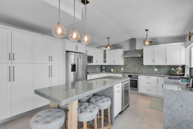 122 Court Contessa, Lower Matecumbe, FL 33036